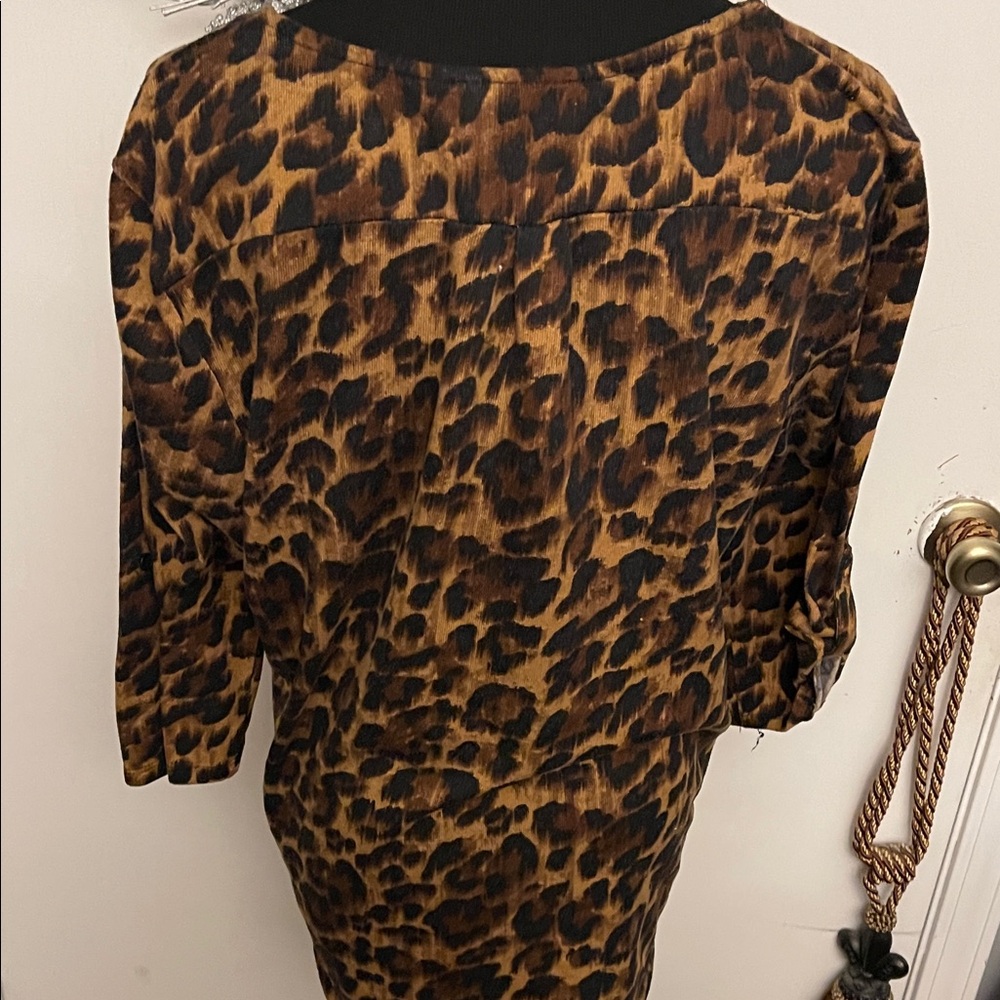 Wild Style Leopard Print Zip Blouse - Picture 7 of 8